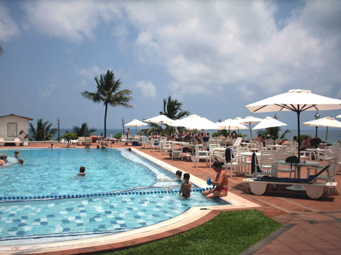 007 Pool & Terrace